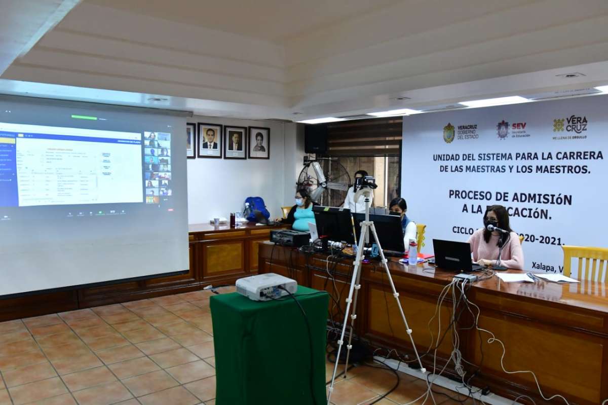 Asigna SEV 17 cargos de dirección y supervisión, así como 153 plazas de nivel básico
