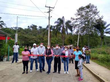 BALDINUCCI TEJEDA COLORADO, CONTINUA BENEFICIANDO A FAMILIAS CON AMPLIACION DE RED ELÉTRICA