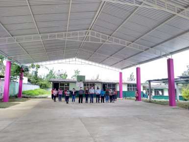 Autoridades municipales de Huatusco , entregan techado a la Escuela Telesecundaria Álvaro Gálvez
