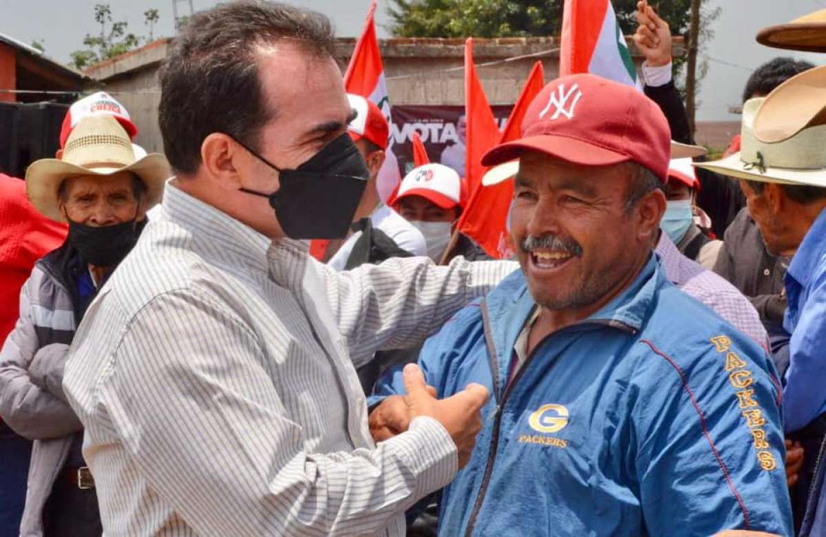 Reconocen Habitantes de Acocota y Acajete trabajo de Pepe Yunes