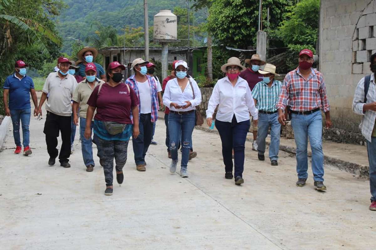 Respalda Margarita Corro Mendoza a Chero Calzada en Cuichapa.   
