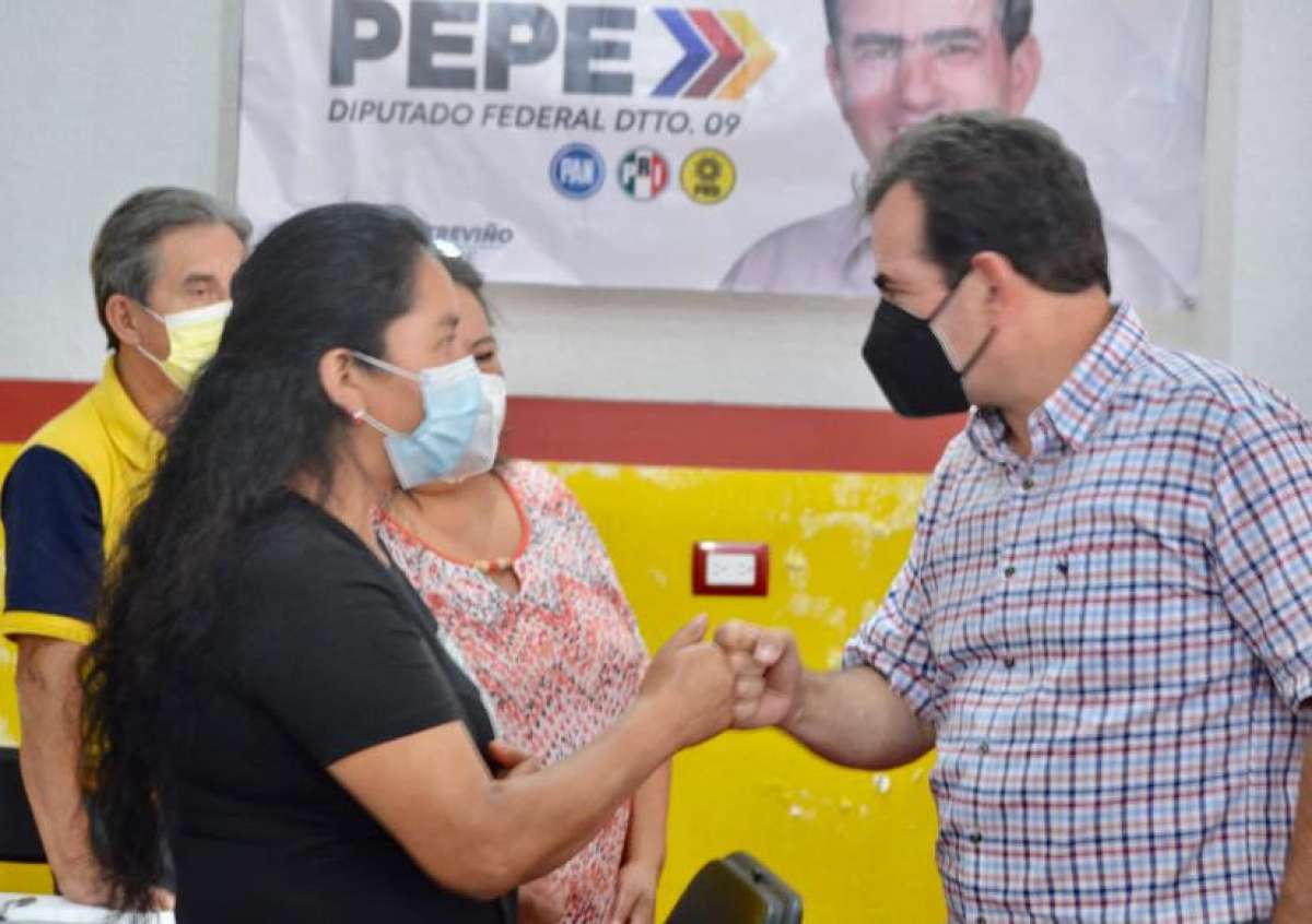 Se reúne Pepe Yunes con integrantes del Sindicato del SITEV