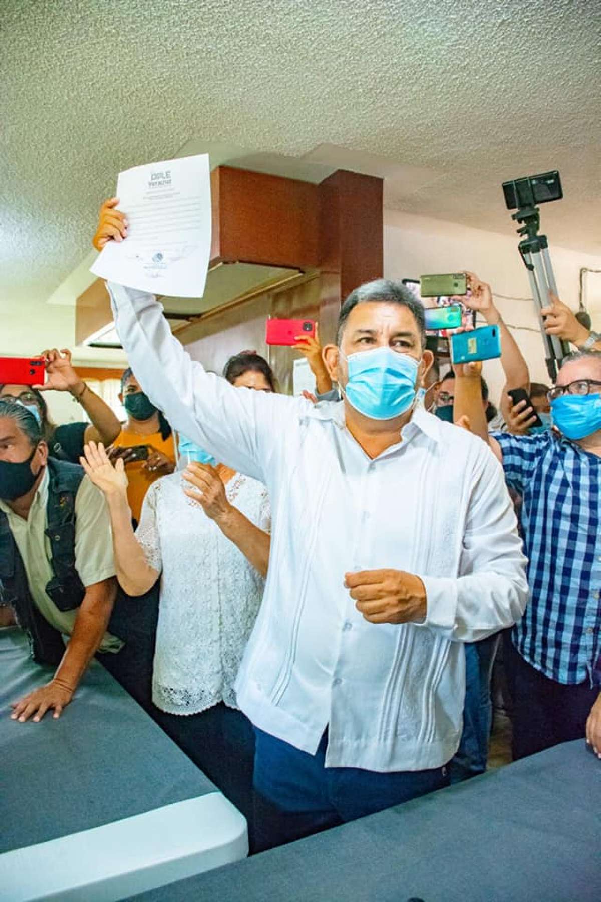 *AMADO CRUZ MALPICA ES YA ALCALDE ELECTO DE COATZACOALCOS*