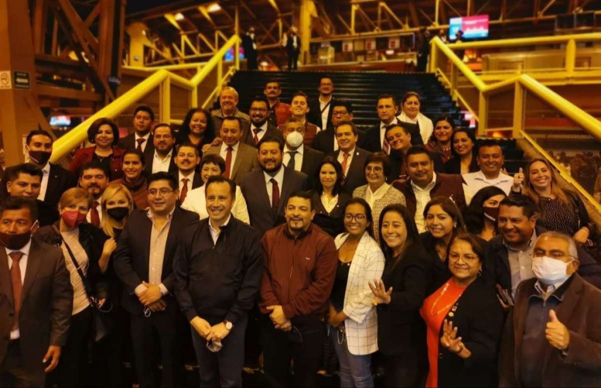 Juan Javier Gómez Cazarín celebra el Tercer Aniversario de la victoria del Pueblo de México*
