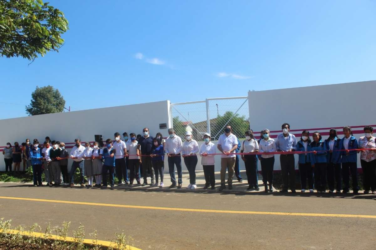 Barda perimetral para la Telesecundaria de Mesa del Rancho
