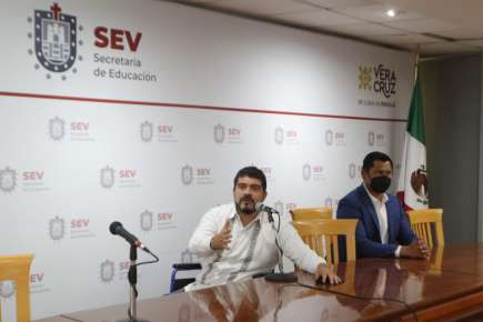 Inicia SEV oferta de mil 696 plazas en educación básica