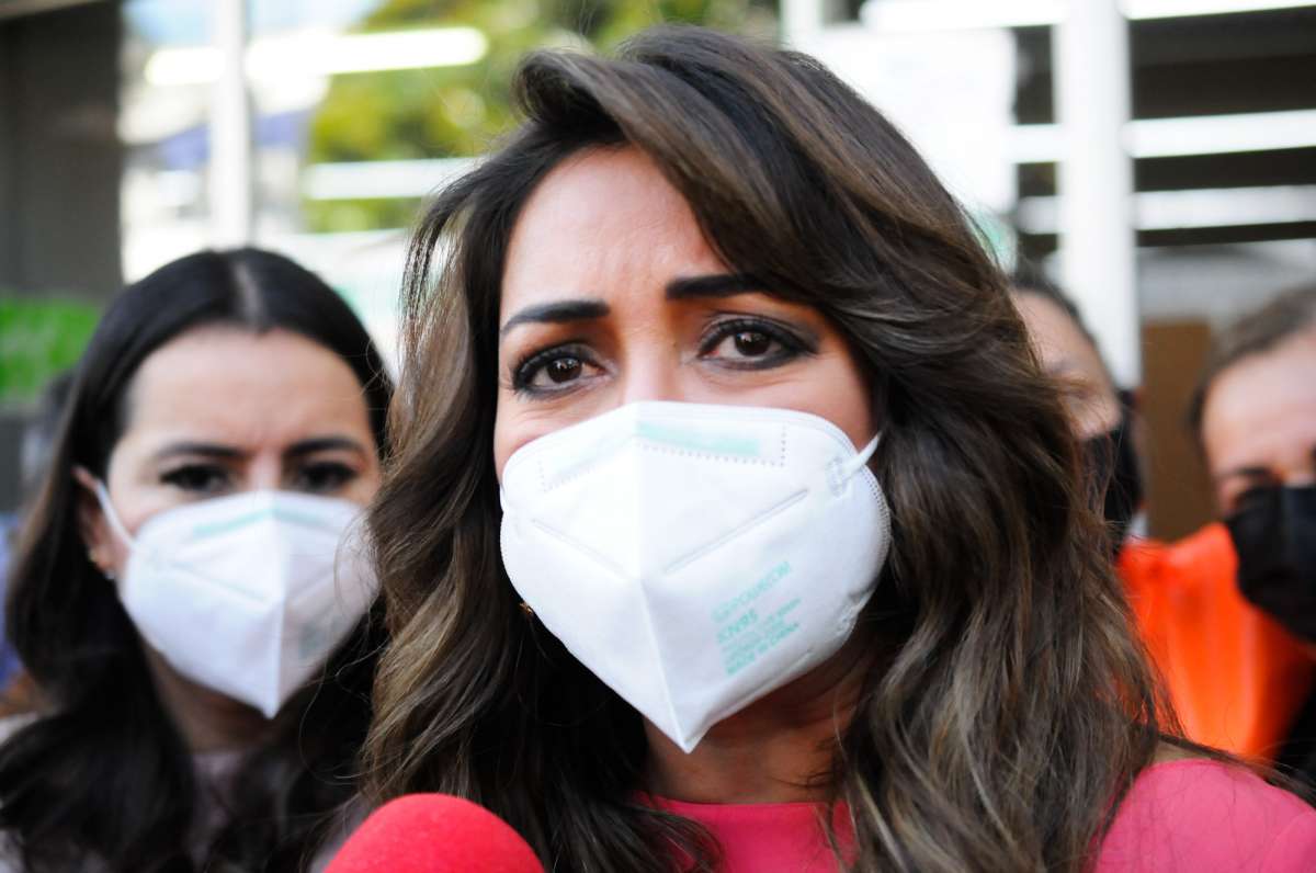 Denuncia la diputada Anilú Ingram al secretario de Salud por Violencia Política en Razón de Género