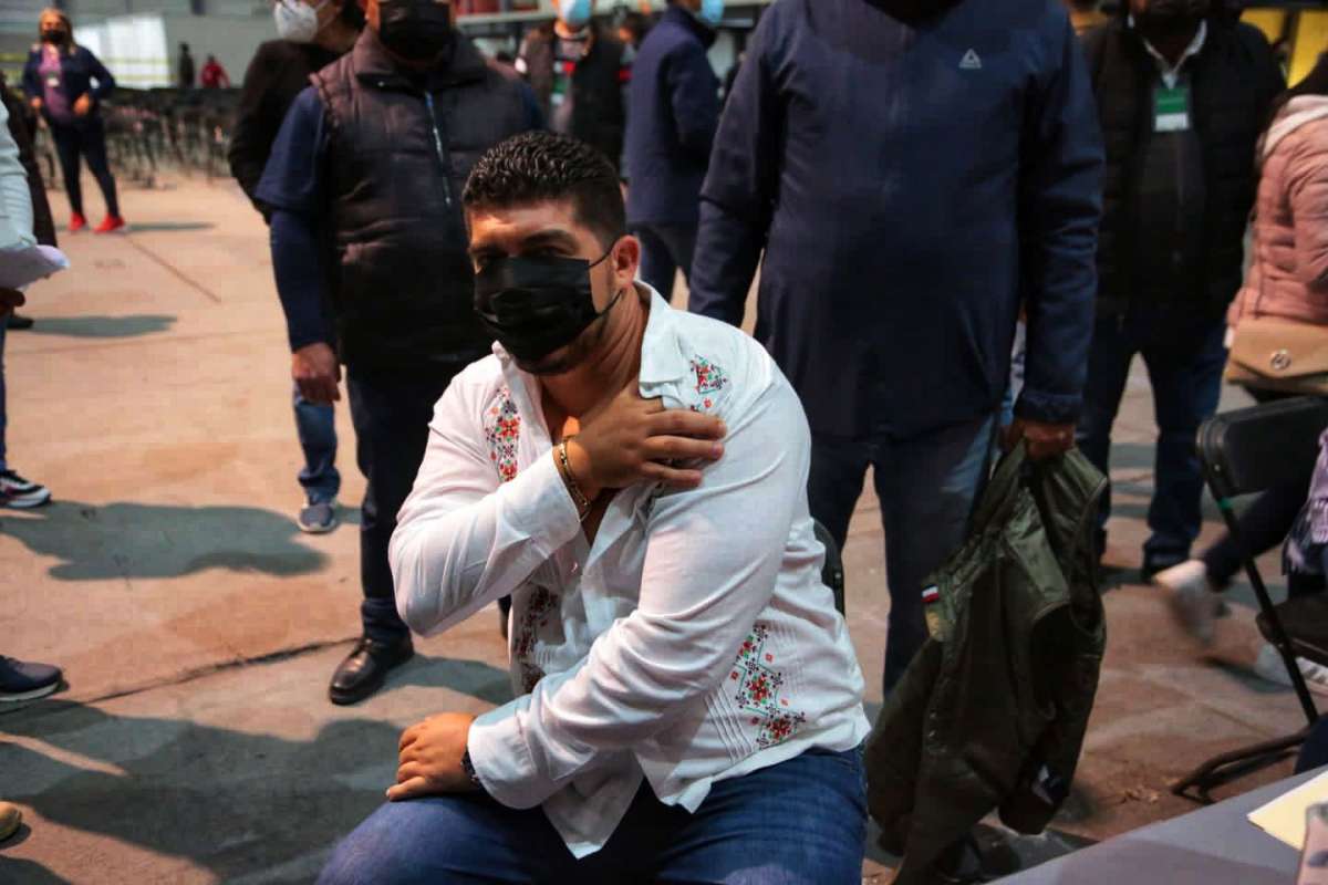 Zenyazen Escobar García fortalece su imagen ante el magisterio veracruzano.   