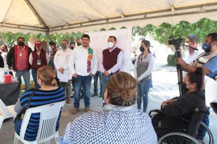  Se aplicaron 130 mil dosis de refuerzo contra la COVID-19 al personal educativo: SEV