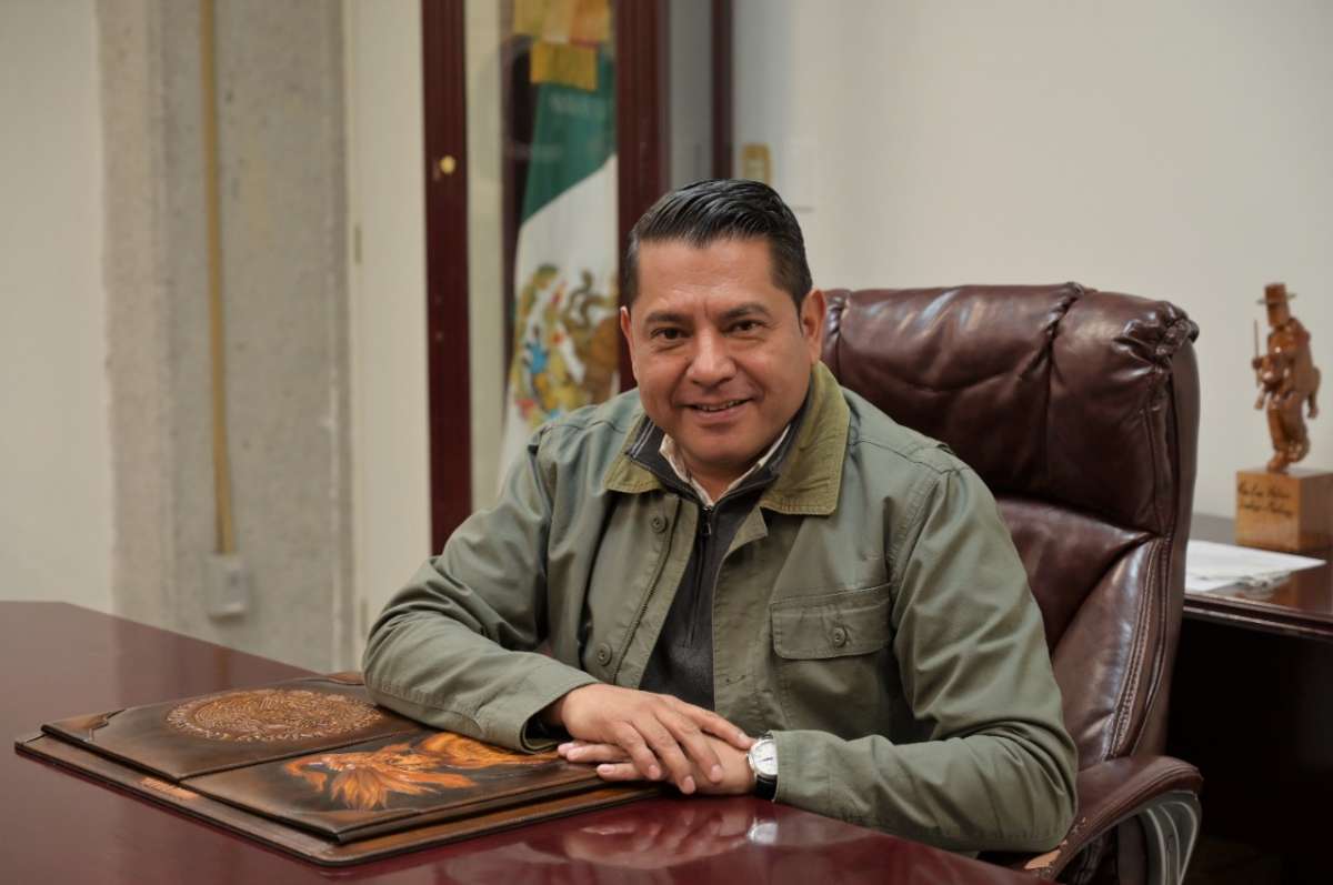 Cumplen autoridades municipales con entrega de información al Congreso   