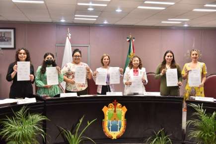 Emite Comisión Especial Convocatoria para el Premio Estatal de la Mujer 2022   