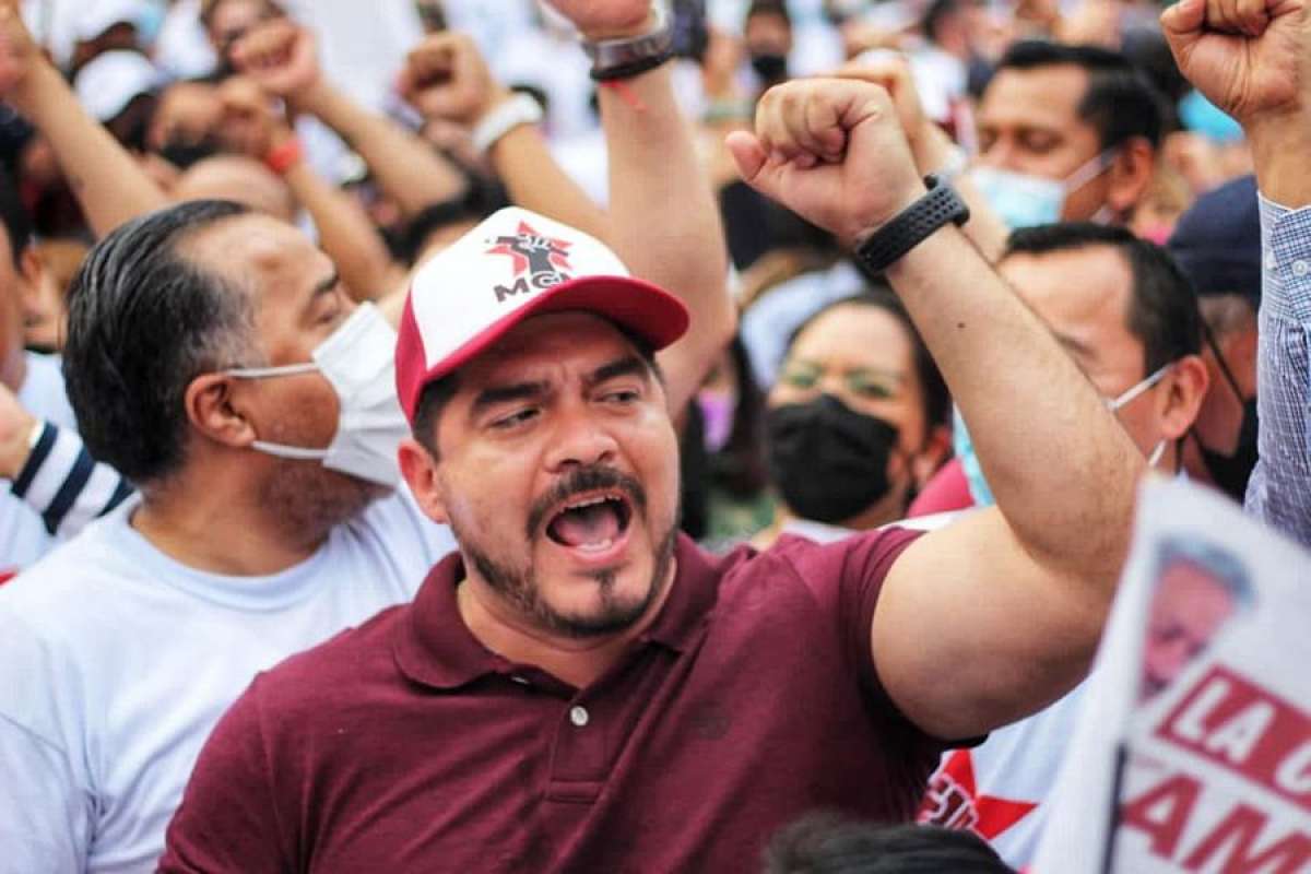 *Zenyazen Escobar refrenda su apoyo a AMLO; comparte sus ideales*