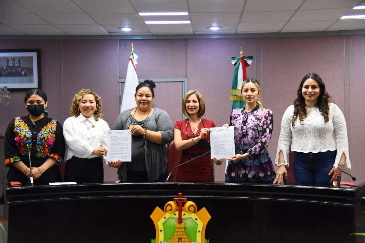 Aprueba Comisión dictamen para otorgar el Premio Estatal de la Mujer 2022   
