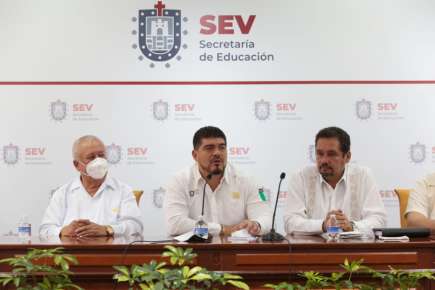 Se reúnen Secretaría de Educación de Veracruz y Sección 32 del SNTE