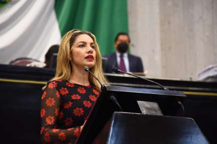 Premio a la Mujer Veracruzana, podría entregarse por categorías