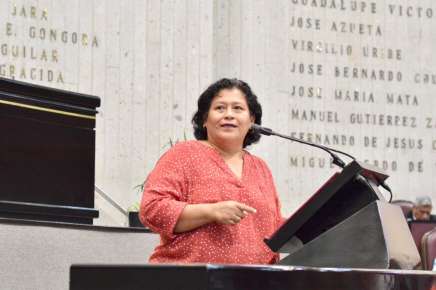Crean Comisión que dará seguimiento a regularización de predios escolares
