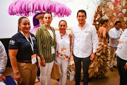 Participan diputadas en Tianguis Turístico 2022, celebrado en Acapulco