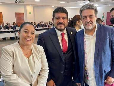 Zenyazen Escobar aporta trabajo de Veracruz para planes y programas de Educación Básica 2022