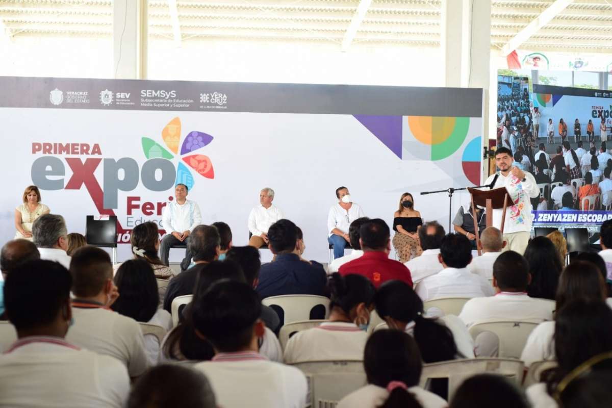 Expo Feria Educativa Región Olmeca reunió a más de 10 mil jóvenes: SEV