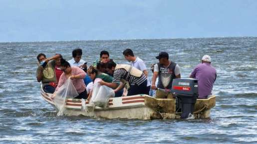 Reconoce Illya Escobar acciones para salvaguardar ecosistemas de la laguna de Catemaco