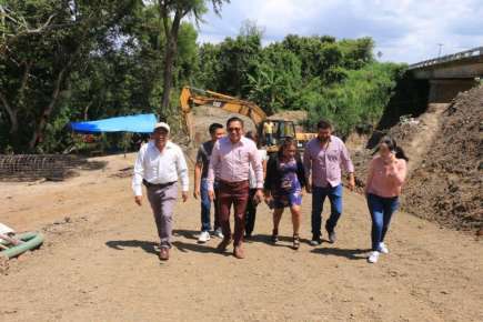 Más de 150 mil pobladores de Tihuatlán y Tuxpan se beneficiarán con obras carreteras: Genaro Ibáñez