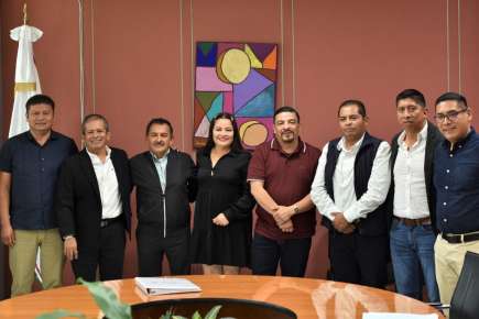 Estrecha Gómez Cazarín colaboración Congreso-municipios