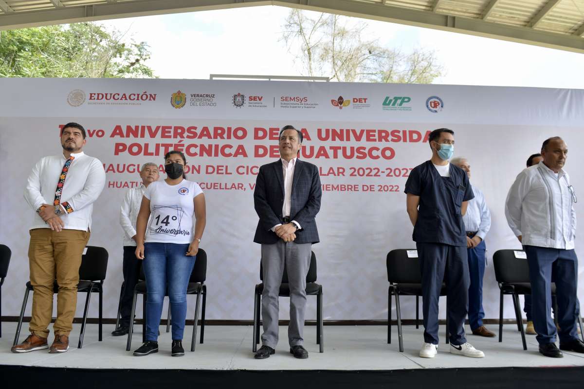 Los estudiantes de Educación Superior no ponen pretextos, superan los retos: gobernador Cuitláhuac García