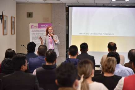 Se capacitan en el Congreso en protección de datos personales