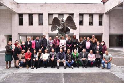 Conmemora Congreso el Día Internacional contra el Cáncer de Mama   