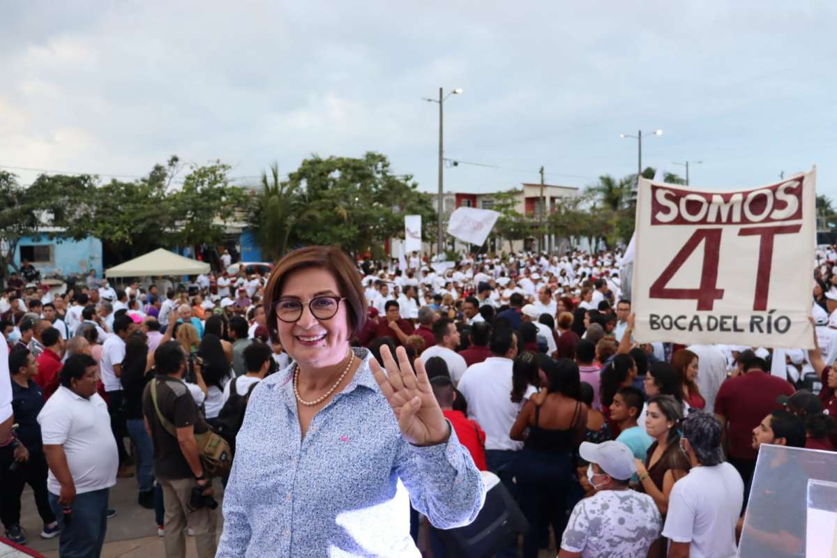 Diputada Mago Corro muy activa en sus actividades legislativas, políticas y sociales.