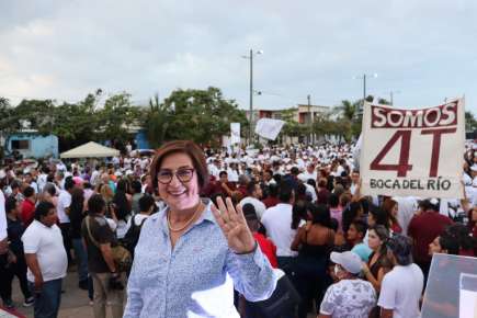 Diputada Mago Corro muy activa en sus actividades legislativas, políticas y sociales.