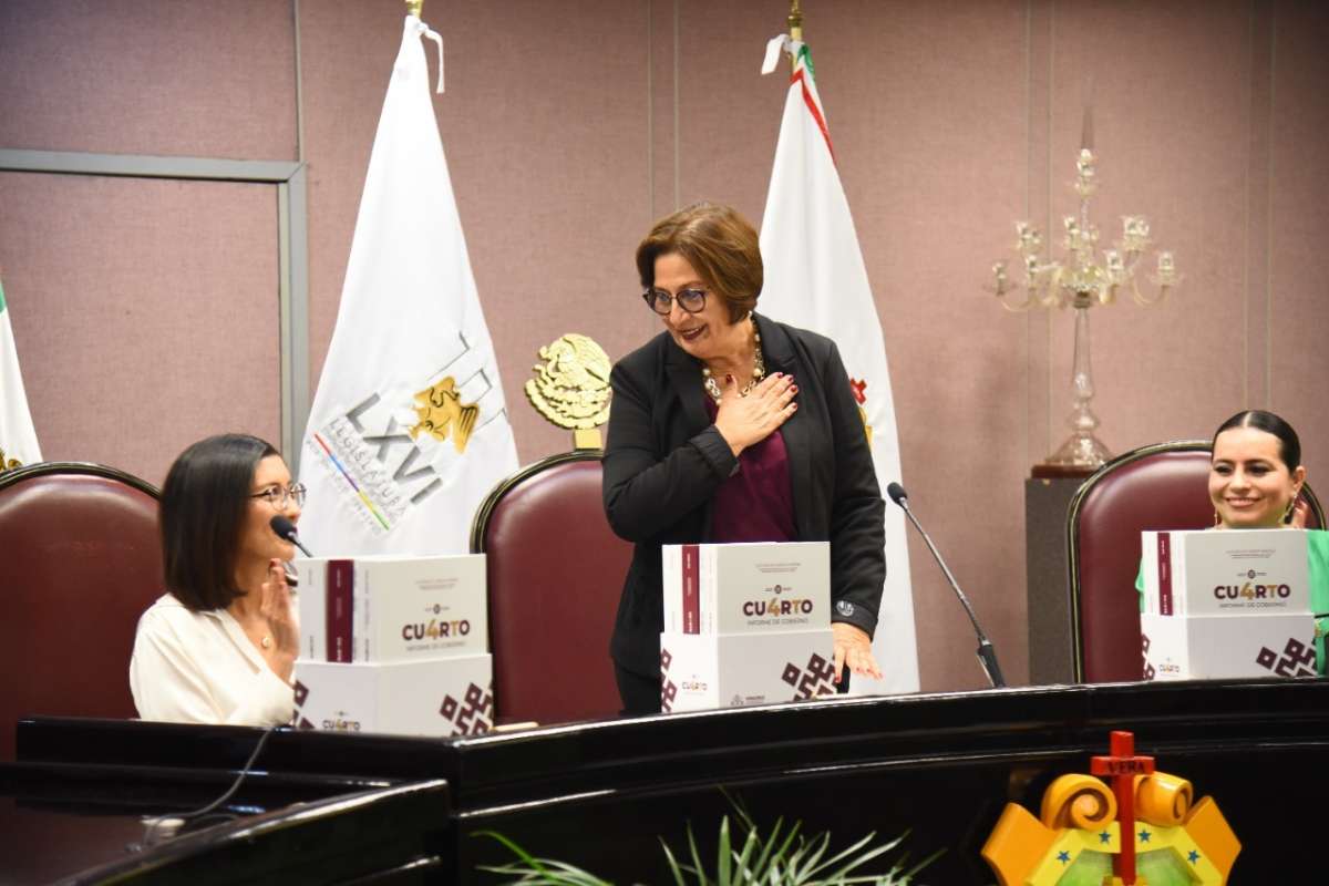 Recibe Congreso de Veracruz el IV Informe de Gobierno