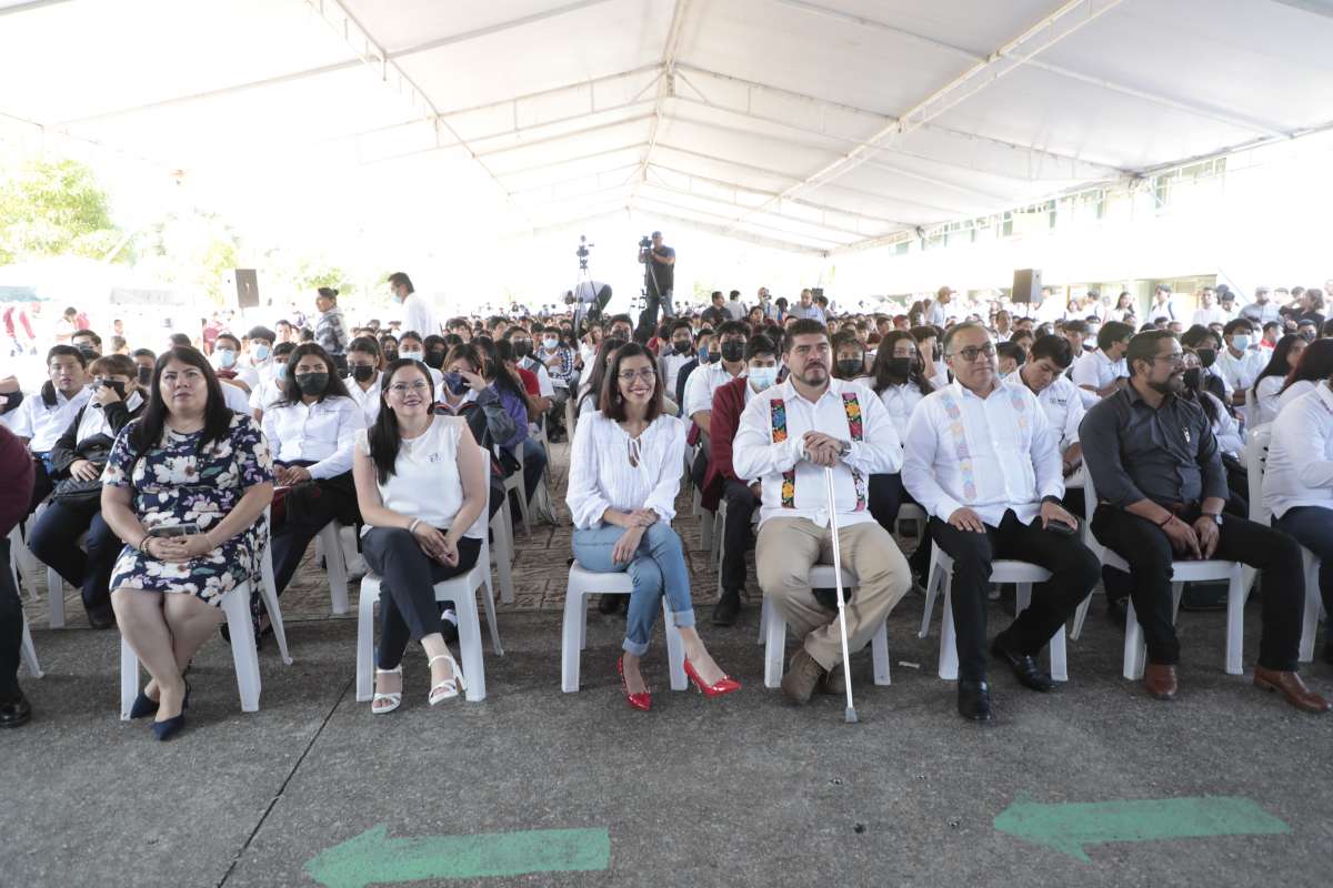 Premia Gobierno proyectos ambientales, económicos y sociales a favor de la comunidad   
