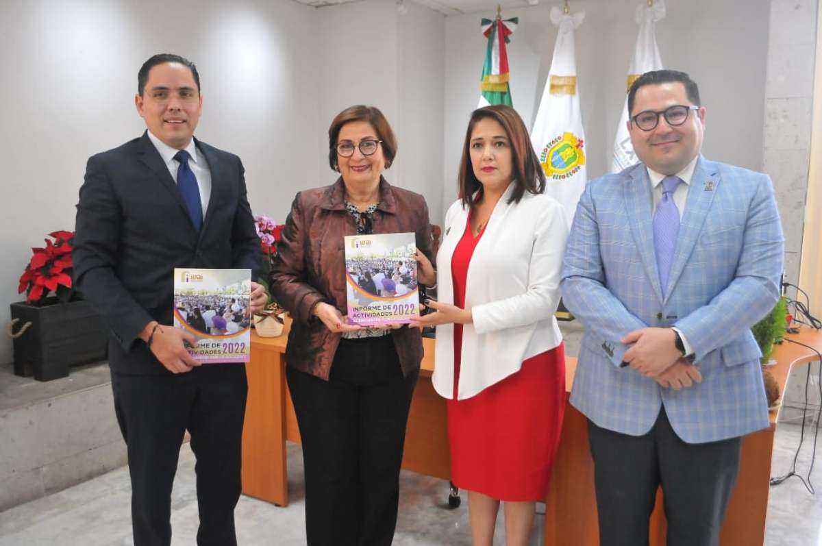 IVAI predica con el ejemplo, de rendir cuentas ante el Congreso local: Mago Corro