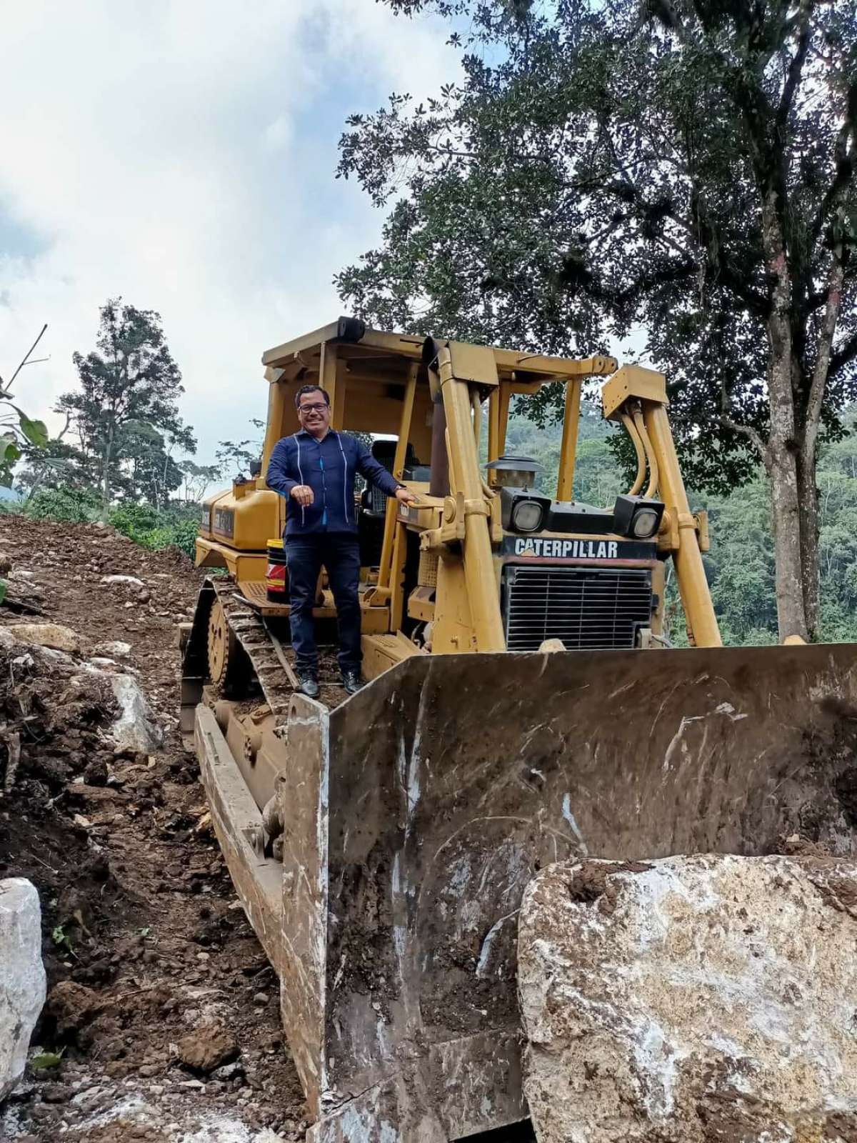 La 4T le cumple a la sierra de Atoyac, con 2.5 km de camino saca-cosecha: Maleno Rosales