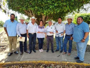 Sumaremos voluntades para la dignificación del sector ganadero: Mago Corro