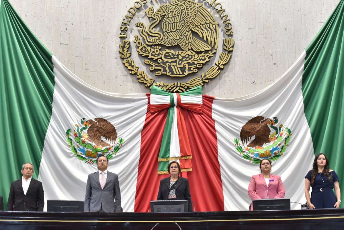 Entrega Congreso a Graciela Nani el Premio Estatal a la Mujer 2023   