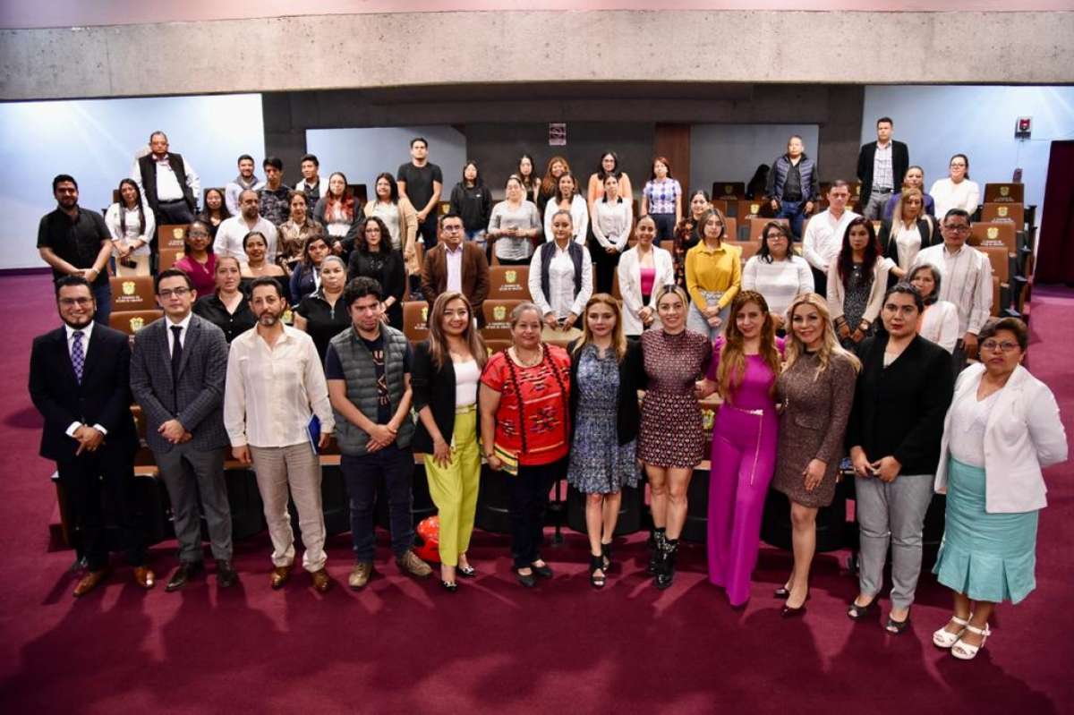 En el Congreso, ponencia sobre participación política de las mujeres   