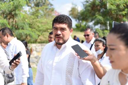 Zenyazen destaca el gran interés de madres y padres de familia por participar en taller Escuela para Padres