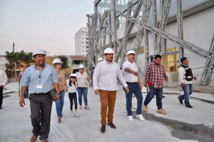 *Zenyazen Escobar supervisa avance de obra de Bachillerato Tecnológico