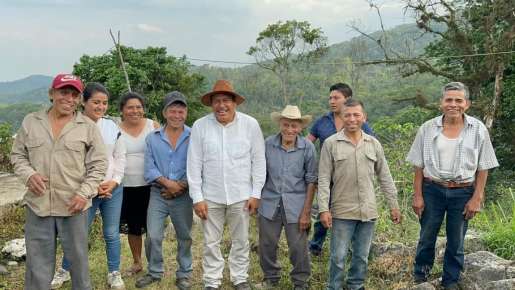 De norte a sur, Maleno Rosales respalda la economía de cientos de familias y comunidades del Distrito XVII