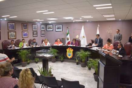 Atiende Congreso asuntos de interés estatal y municipal   