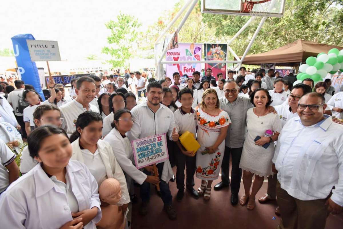 Zenyazen invitó a la juventud a superarse para alcanzar sus metas