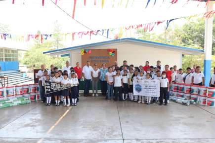 Cumple diputada Mago Corro con la educación en Tres Valles