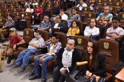Legisla Congreso a favor de derechos de personas de talla baja
