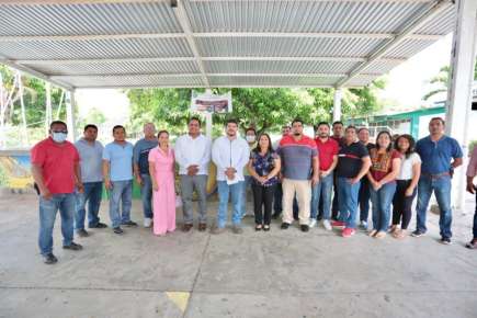 Zenyazen Escobar supervisa obra en CBTA no. 84