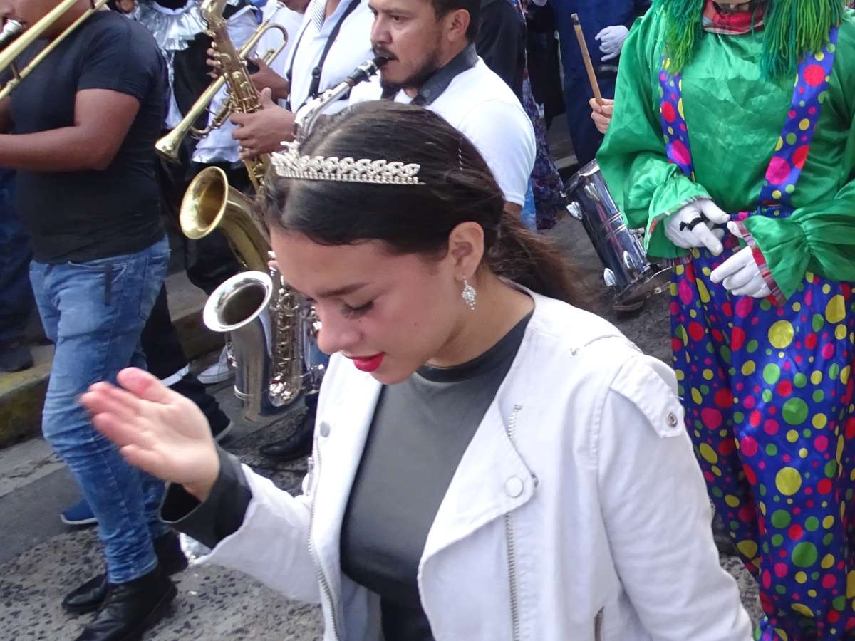¡Festividad con talento!      
