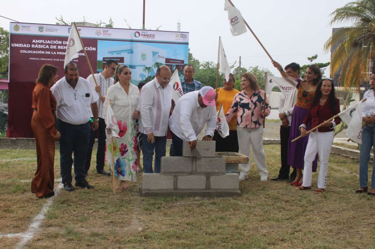 Inauguran en Pánuco la Sala de Especialidades Dr. Eddie Guzmán de Paz