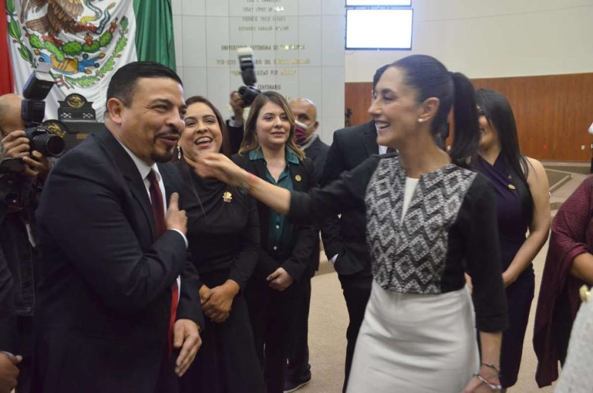 Ya lo puedo decir a los cuatro vientos: estoy completamente con Claudia Sheinbaum