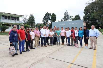 Zenyazen anunció, se invertirán 3 mdp en la Escuela de Bachilleres Unidad y Trabajo, en Xalapa